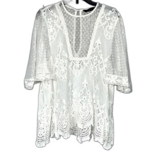 Zara White Embroidered Lace Eyelet Flutter Sleeved Blouse Size XS